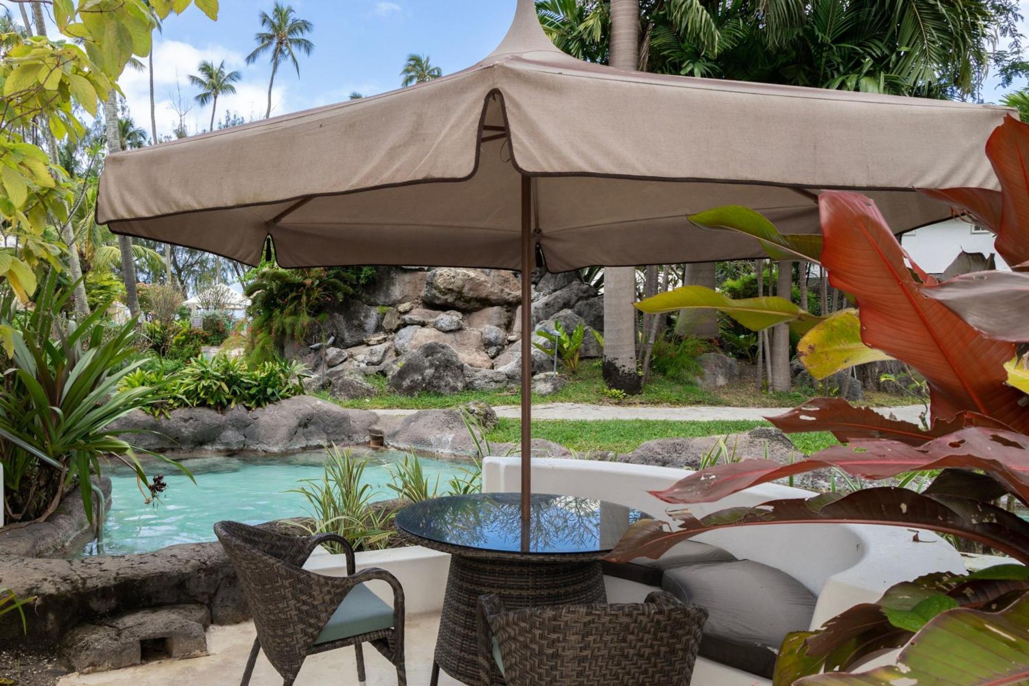 Colony Club By Elegant Hotels Saint James Exterior photo
